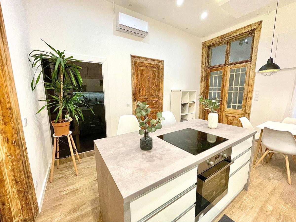 Dream Romance Residency - Finnish Sauna Budapest Ngoại thất bức ảnh