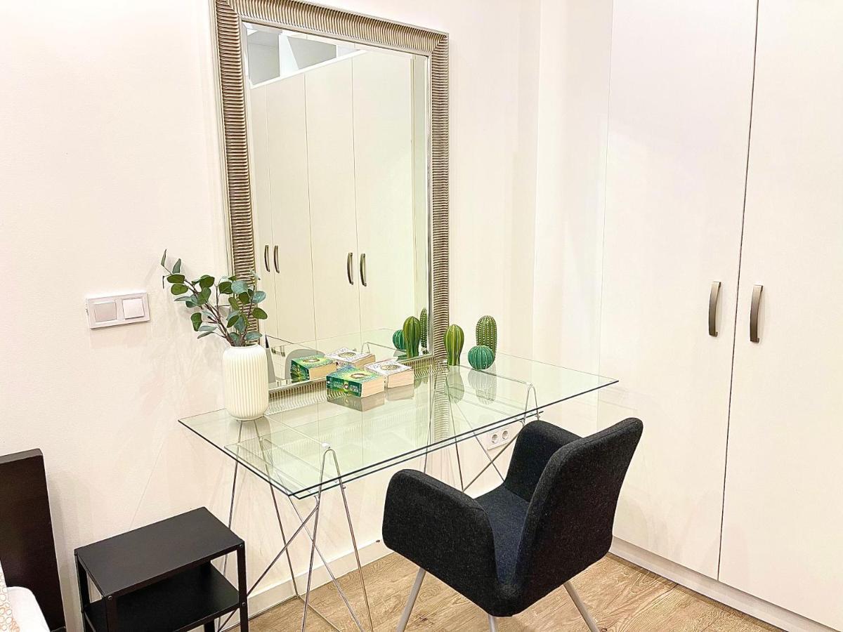 Dream Romance Residency - Finnish Sauna Budapest Ngoại thất bức ảnh