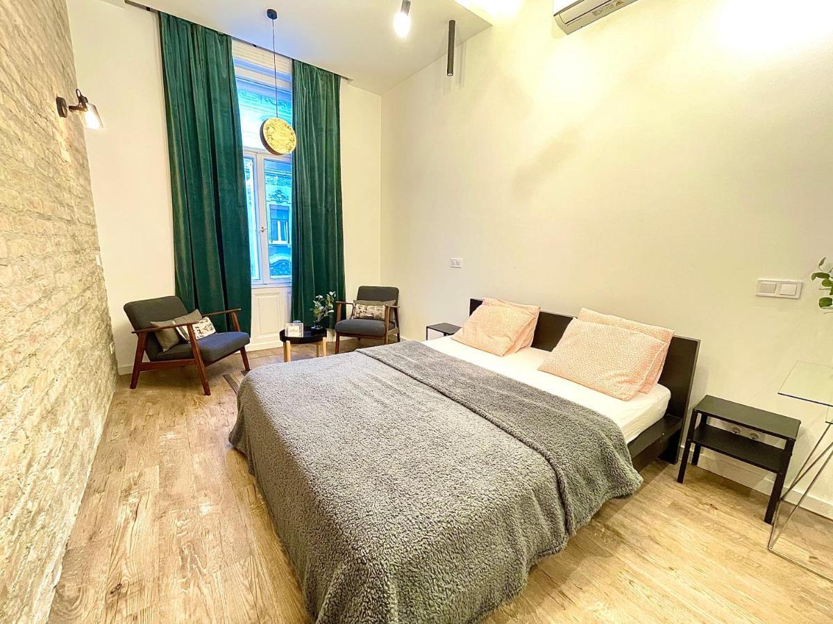 Dream Romance Residency - Finnish Sauna Budapest Ngoại thất bức ảnh